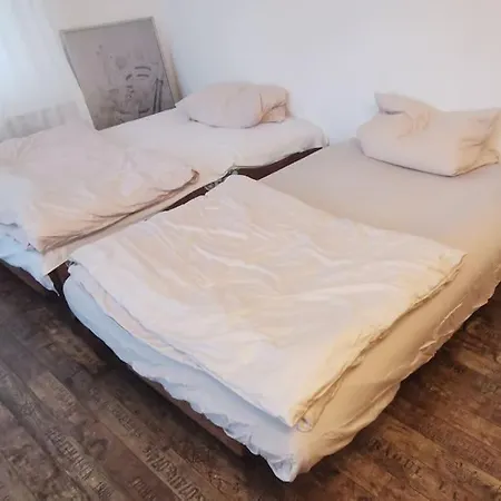 Apartment Ruhige & Schoene Unterkunft In